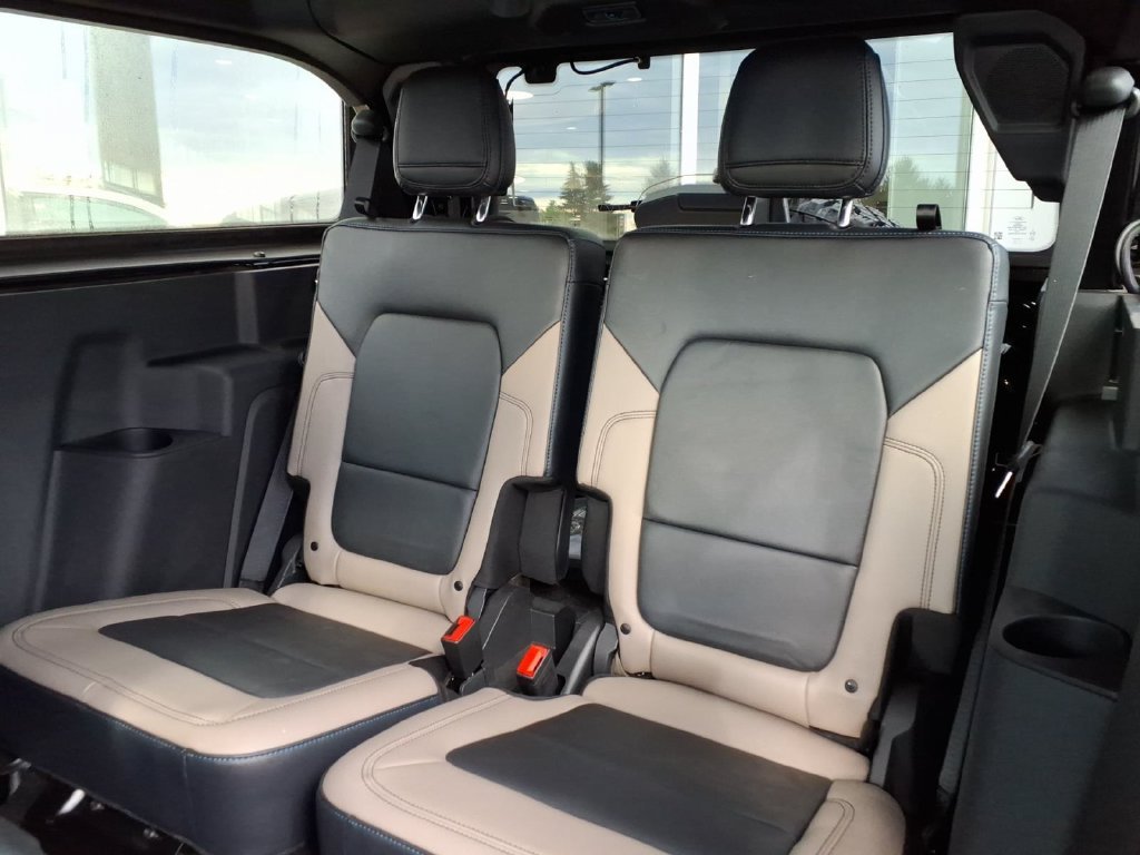 Used 2023 Shadow Black Ford Wildtrak image 28
