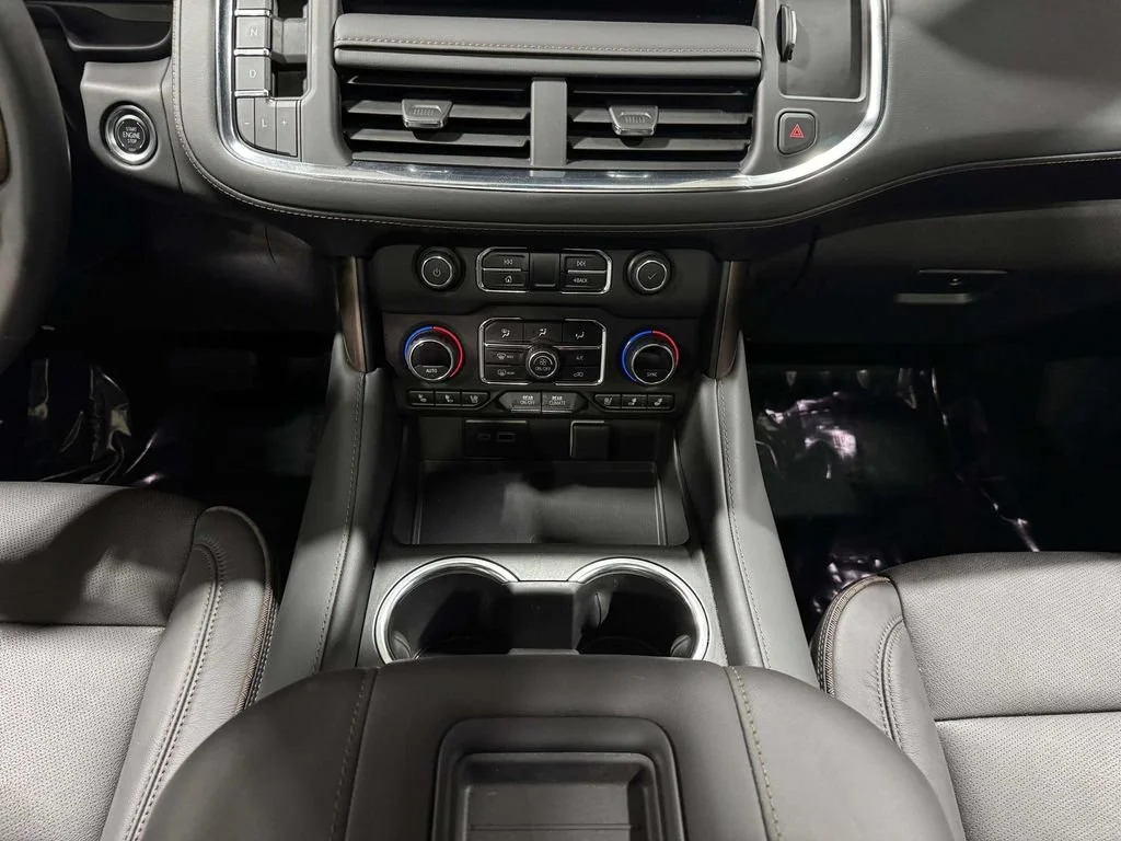 Used 2024 Summit White Chevrolet High Country image 21