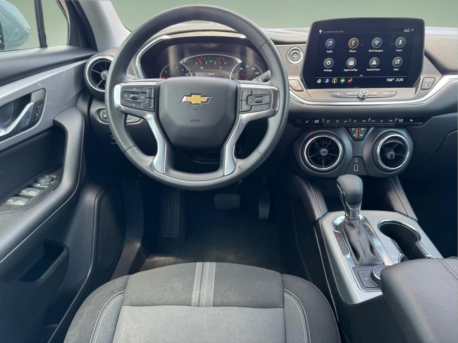 Used 2025 Sterling Gray Metallic Chevrolet LT image 10