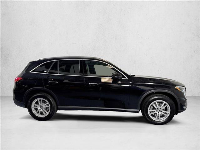 New 2026 Obsidian Black Metallic Mercedes-Benz GLC 300 image 34
