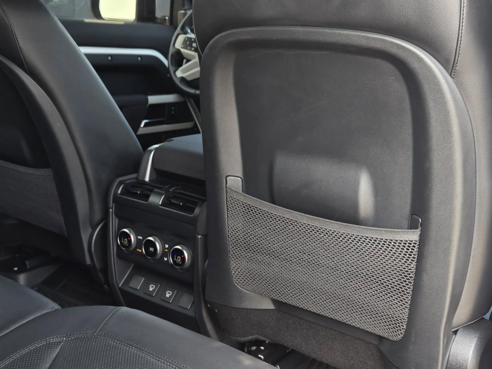 Certified Used 2023 Fuji White Land Rover SE image 28