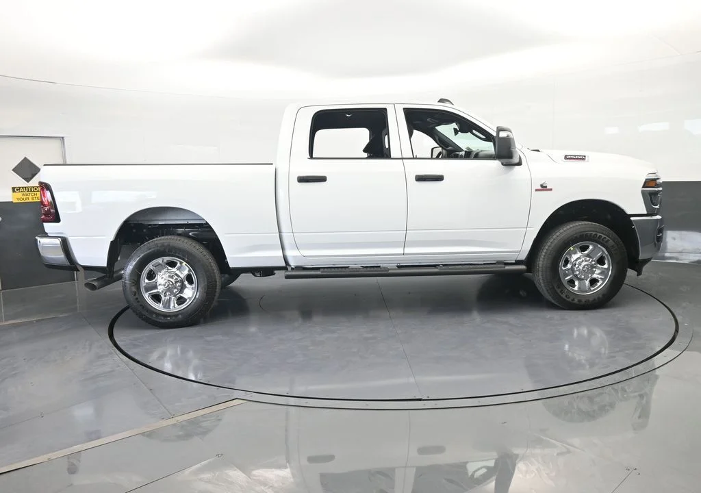 New 2026 Bright White Clear-Coat Exterior Paint RAM Tradesman image 7