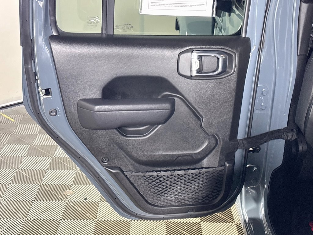 Used 2024 Gray Jeep Sport S 4xe image 19