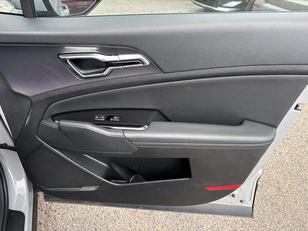 New 2025 Wolf Gray Kia SX image 21