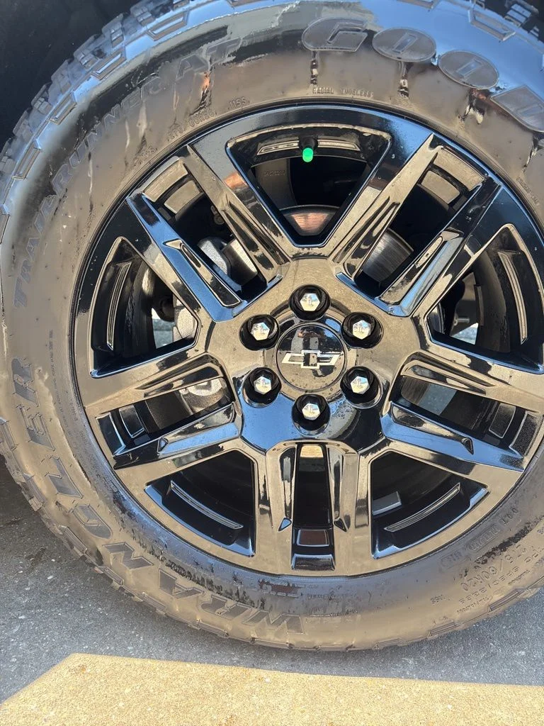 Used 2025 Gray Chevrolet RST image 24