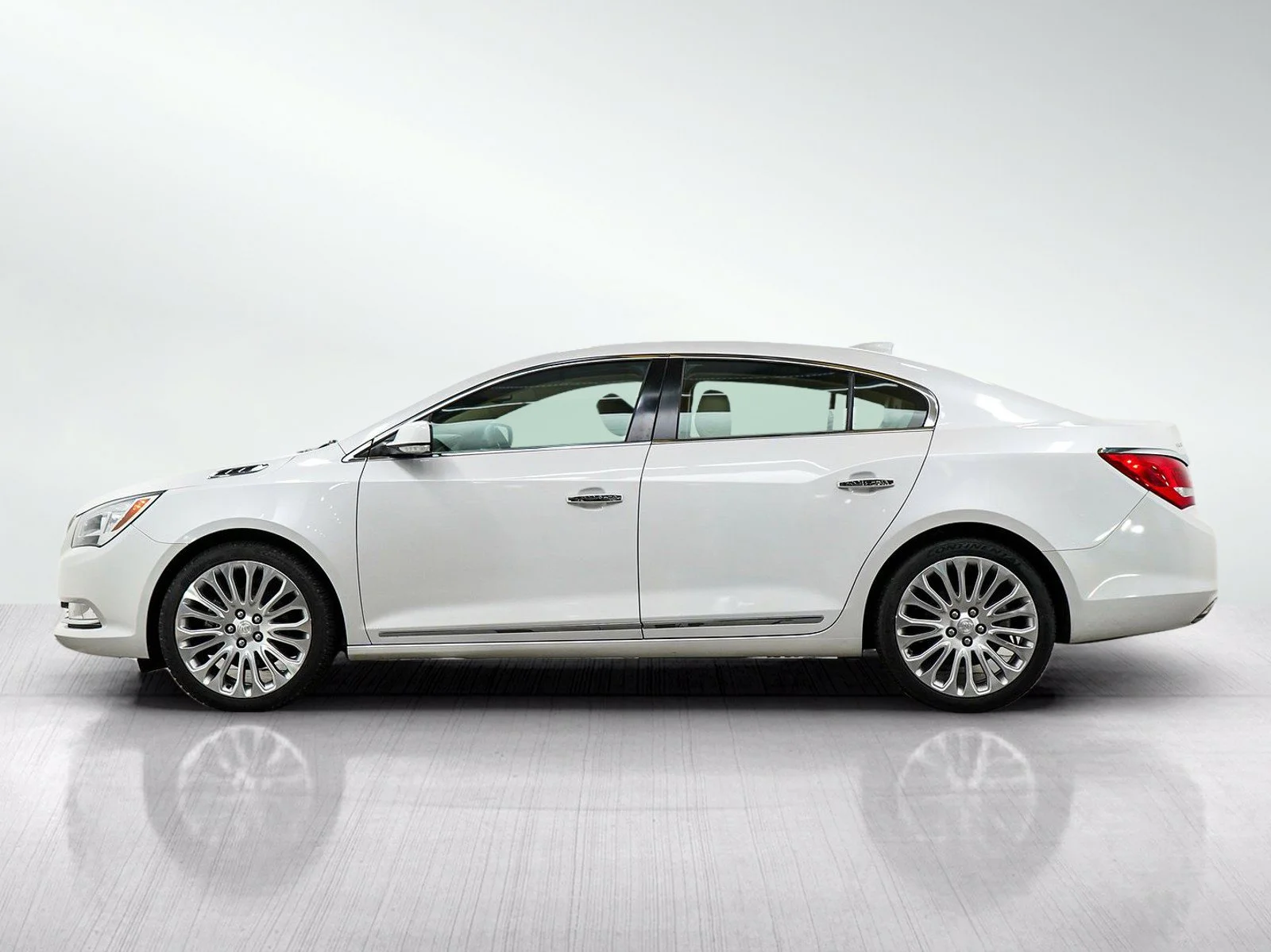 Used 2015 Buick LaCrosse Premium 2 with VIN 1G4GF5G35FF166817 for sale in Bloomington, Minnesota