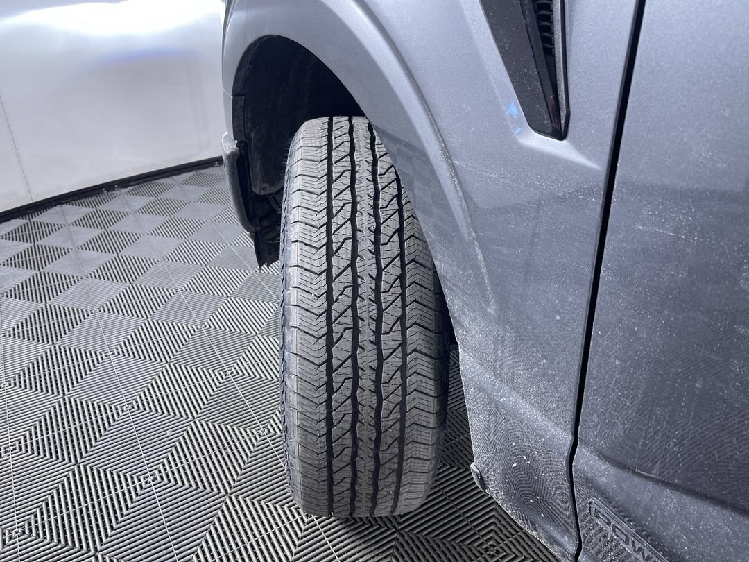 New 2026 Carbonized Gray Metallic Ford Platinum image 29