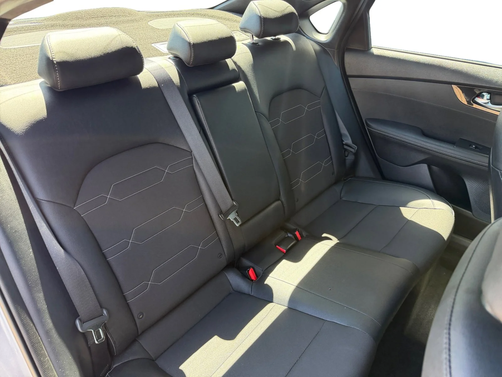 Certified Used 2023 Steel Gray Kia GT-Line image 34
