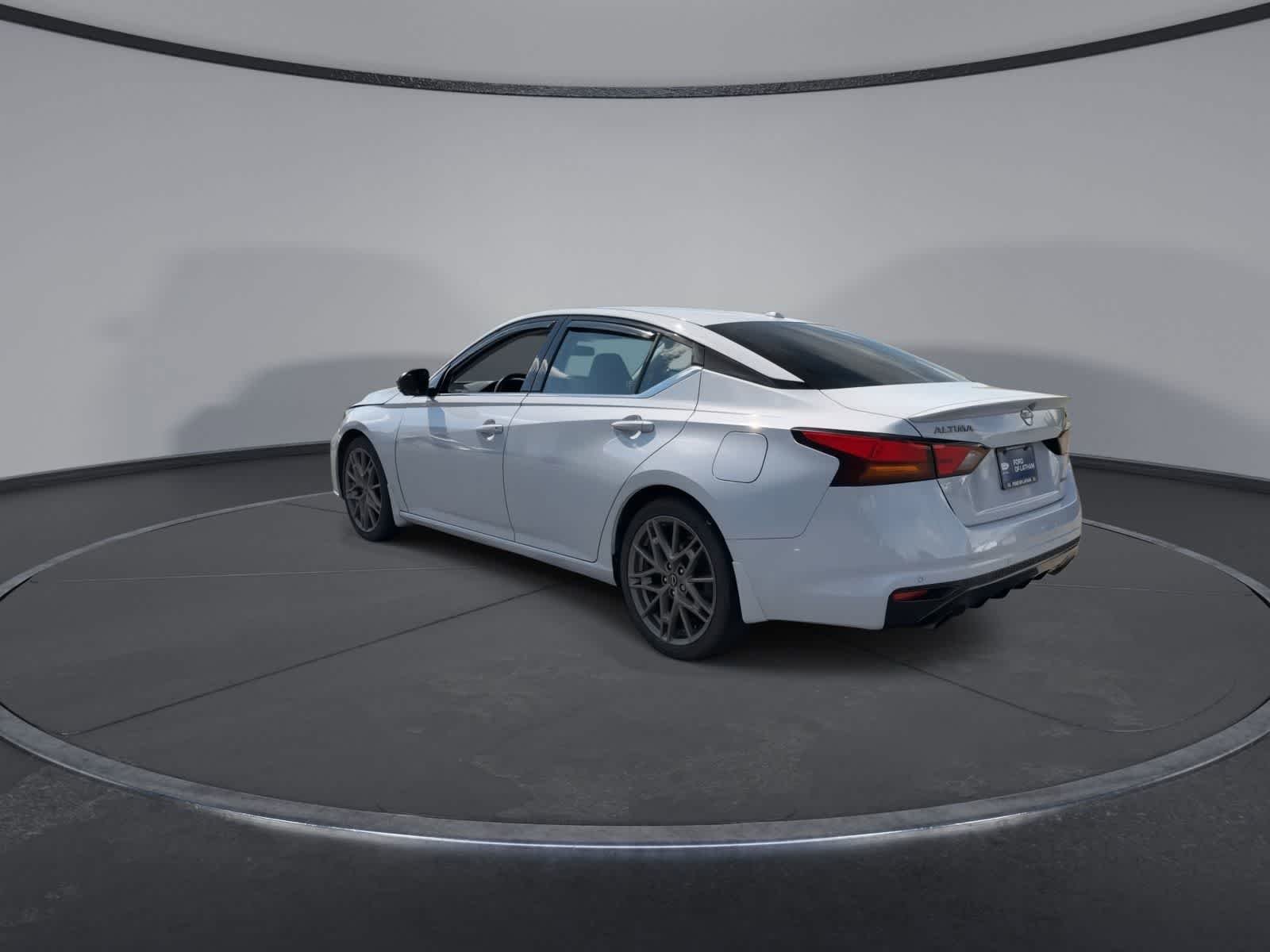 Certified Used 2023 Gray Sky Pearl Nissan 2.0 SR image 6