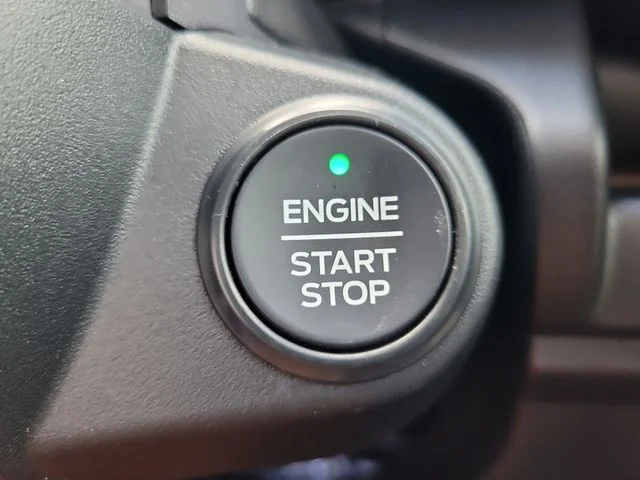 New 2026 Oxford White Ford Lariat image 29