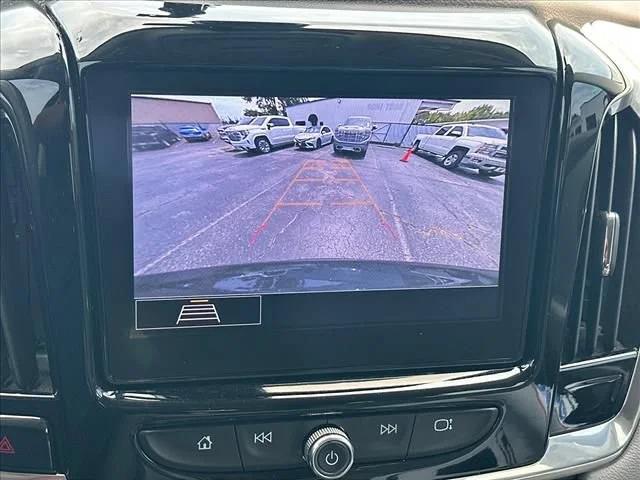 Certified Used 2020 GRAPHITE METALLIC Chevrolet LT Cloth image 27