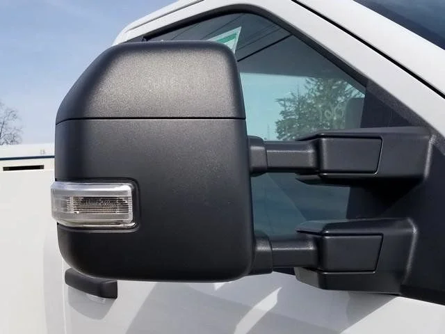 2025 Ford F-550 Super Duty Chassis Cab XL - Photo 9