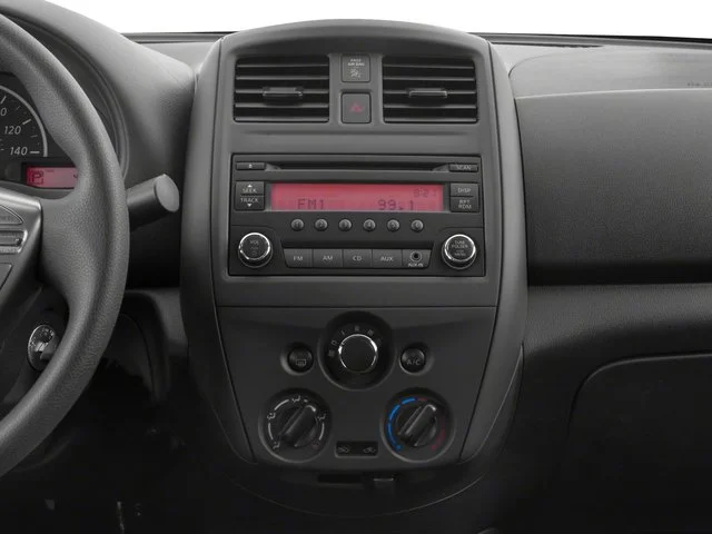 Used 2018 Cayenne Red Nissan SV image 13