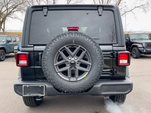 New 2026 Black Clear-Coat Exterior Paint Jeep Sport S image 6