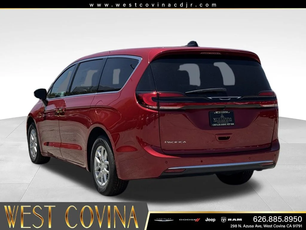 New 2027 Red Hot Pearl-Coat Exterior Paint Chrysler Select image 10