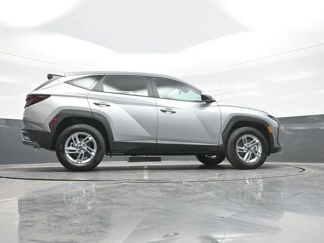 New 2026 Silver Hyundai SE image 25