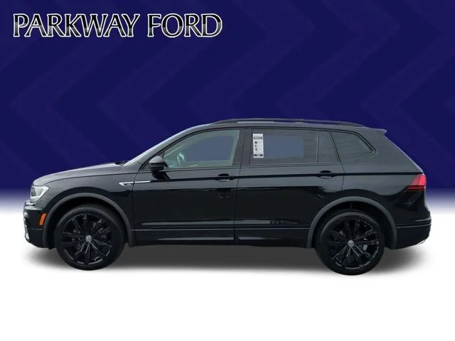 Used 2020 Black Volkswagen 2.0T SE R-Line Black image 2