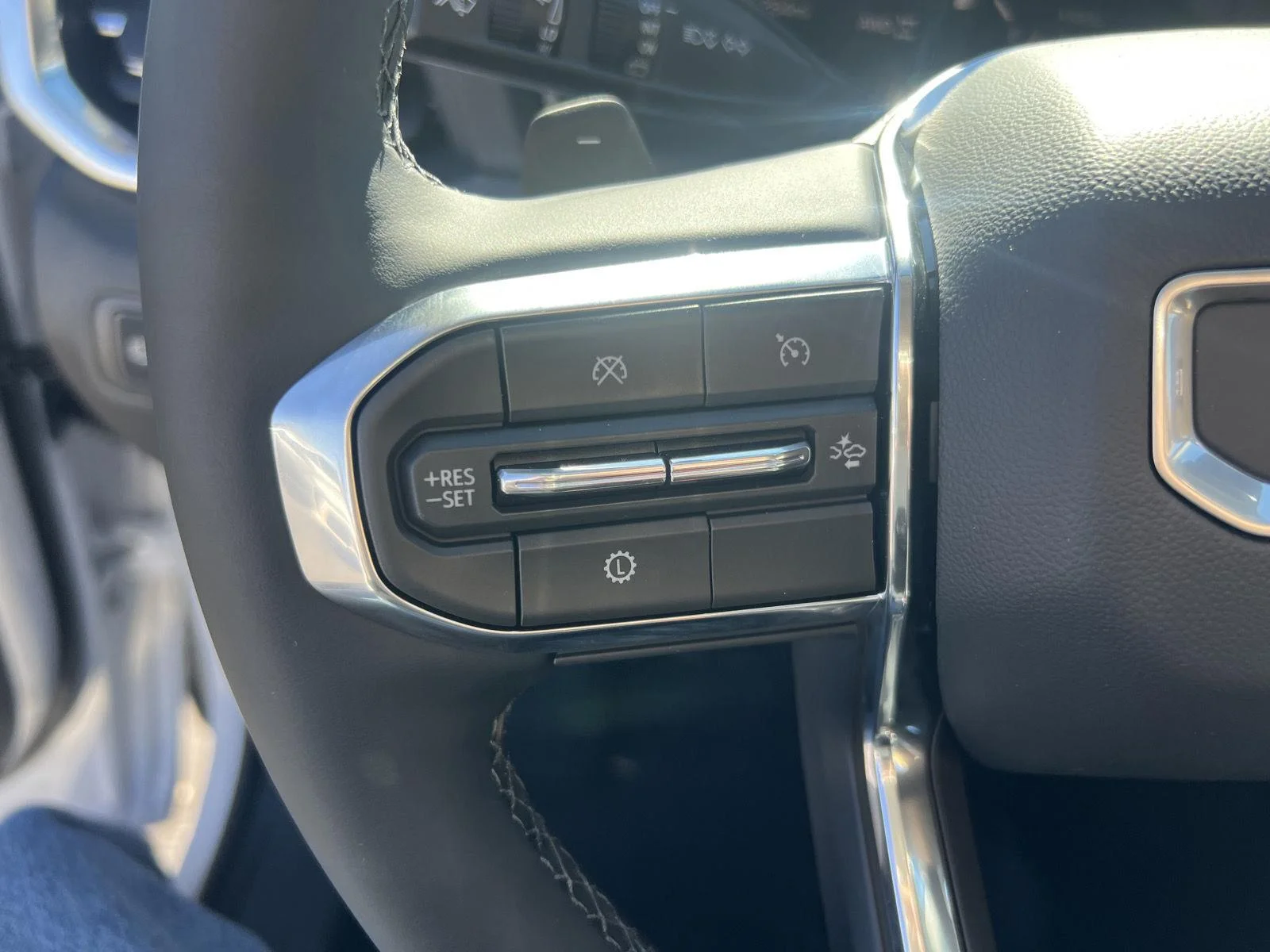 2027 GMC Terrain Denali - Photo 25