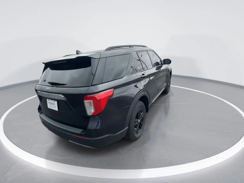 Used 2023 Black Ford XLT image 8