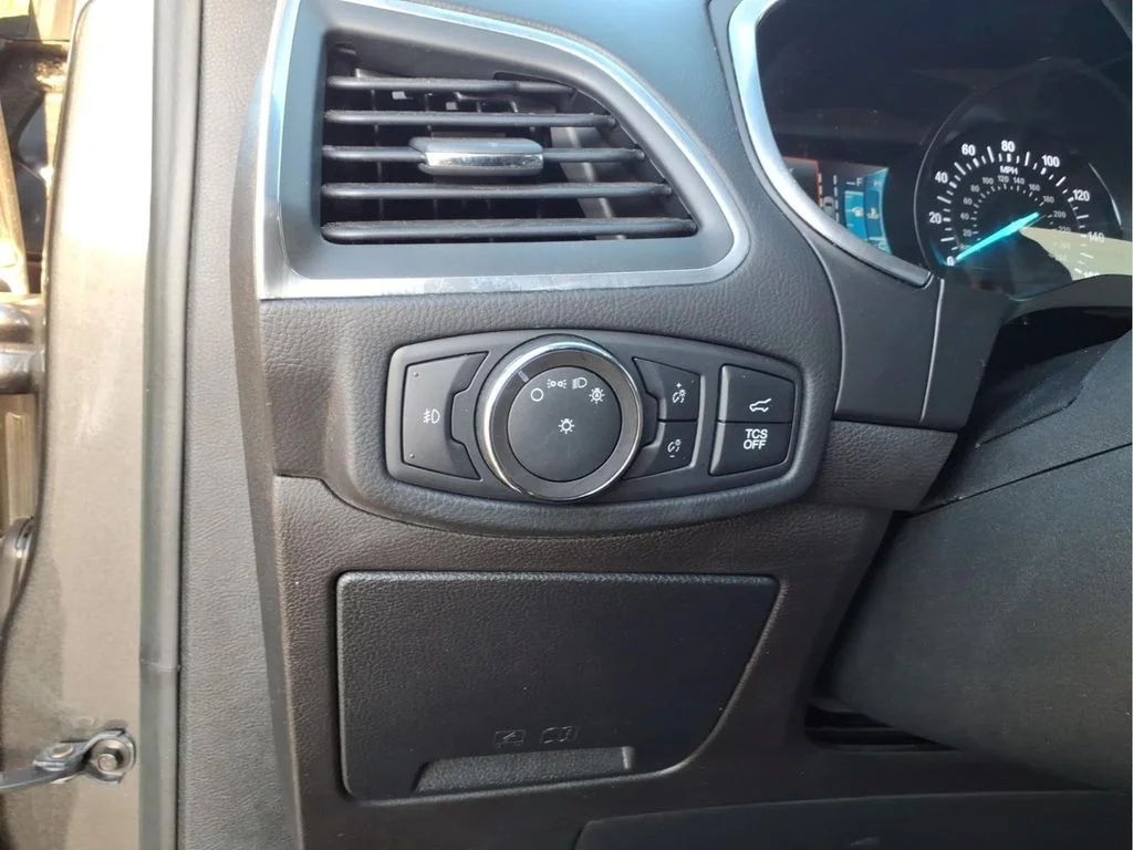 Used 2020 Gray Ford Titanium image 22