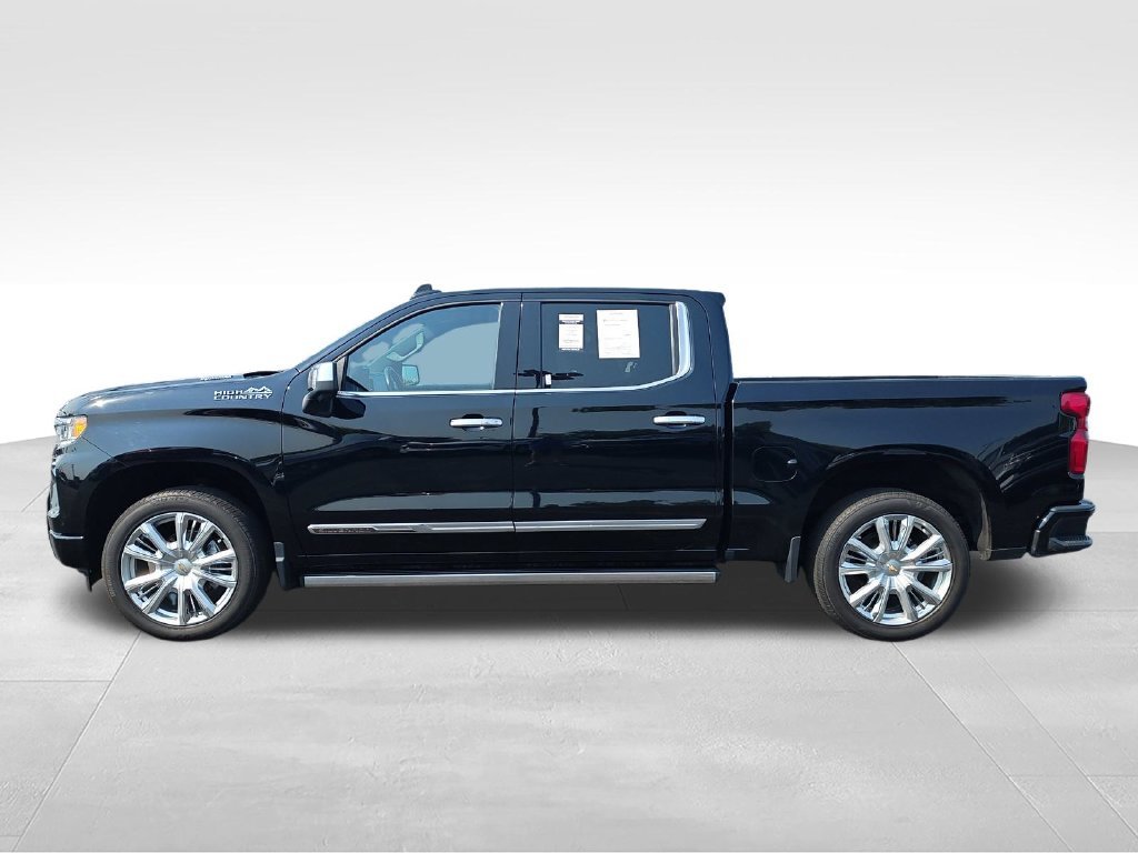 Used 2022 Black Chevrolet High Country image 4