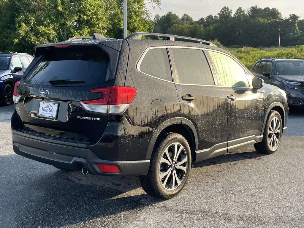 Used 2019 Crystal Black Silica Subaru Limited image 29