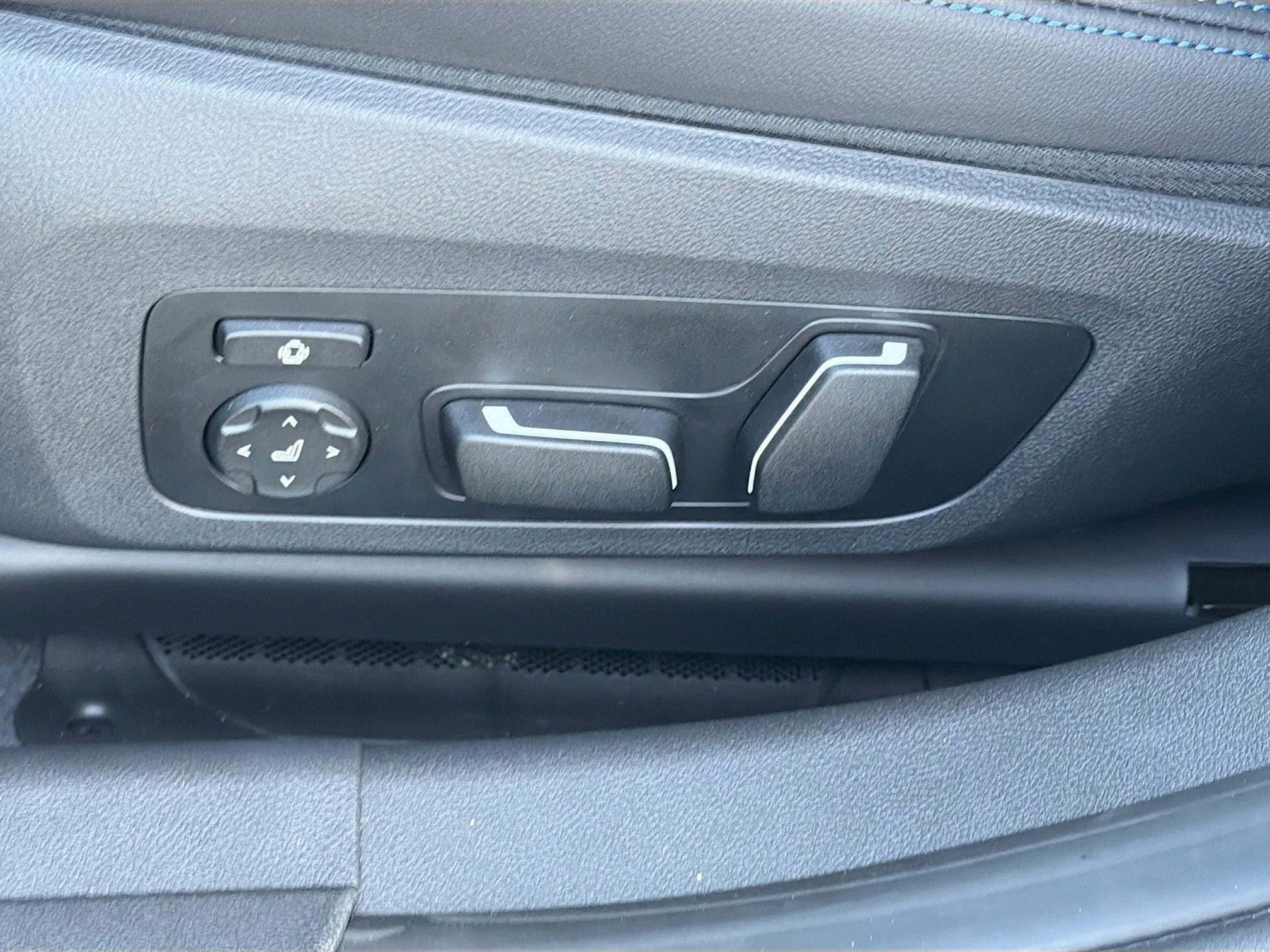 New 2026 Brooklyn Grey Metallic BMW M340i image 25