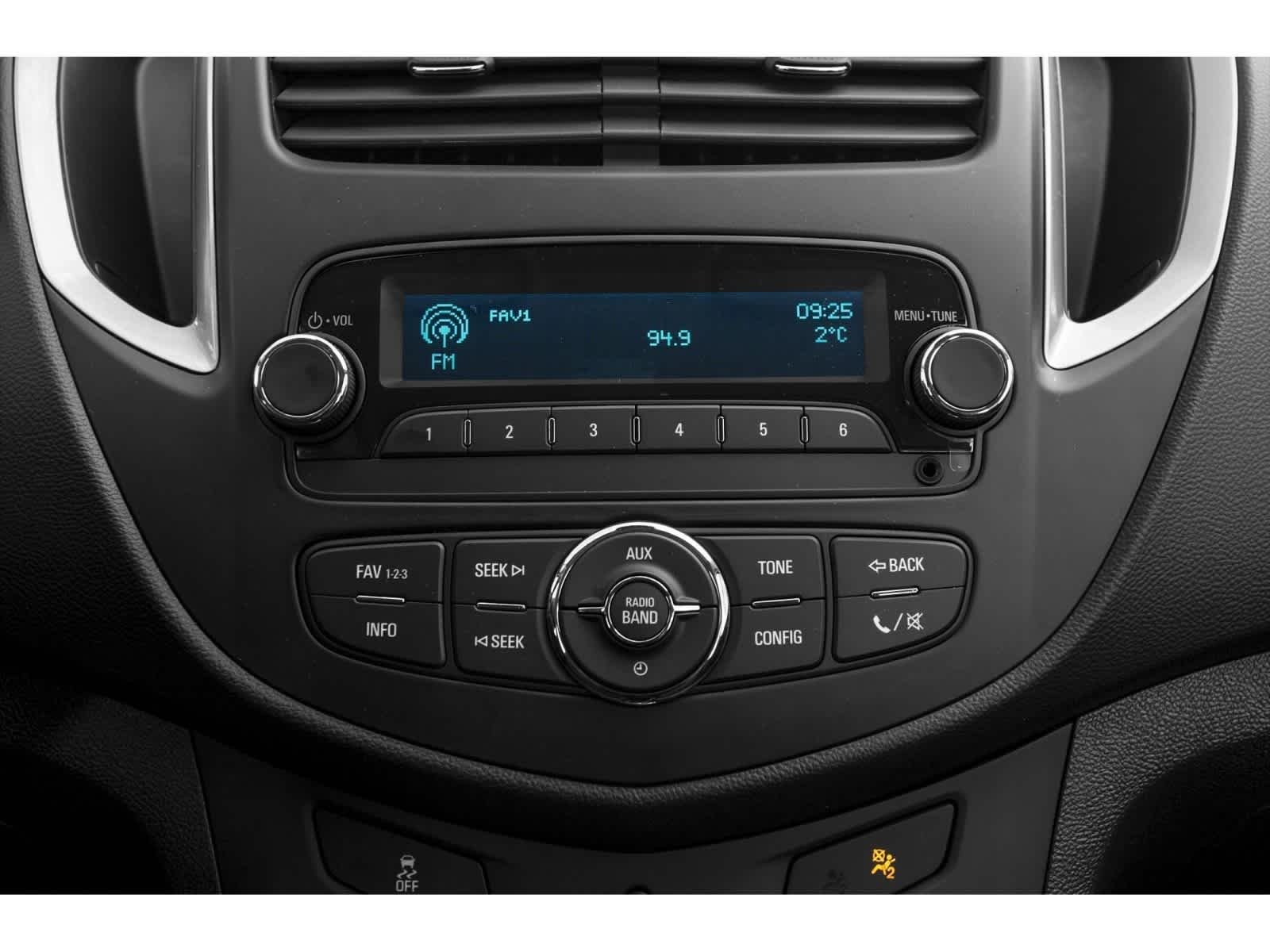 Used 2015 Silver Ice Metallic Chevrolet LS image 7