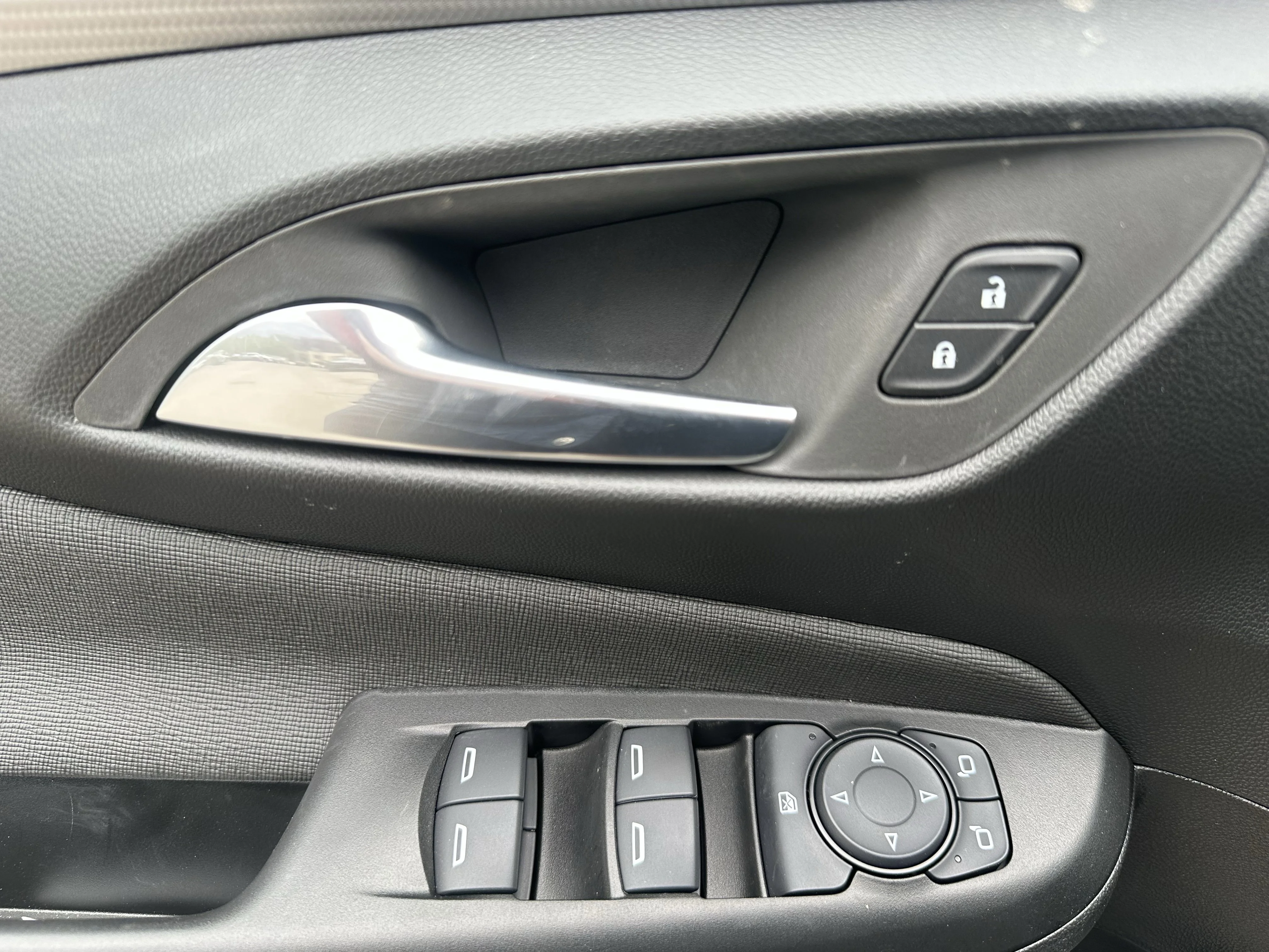 New 2026 Moonstone Grey Metallic Buick Avenir image 9