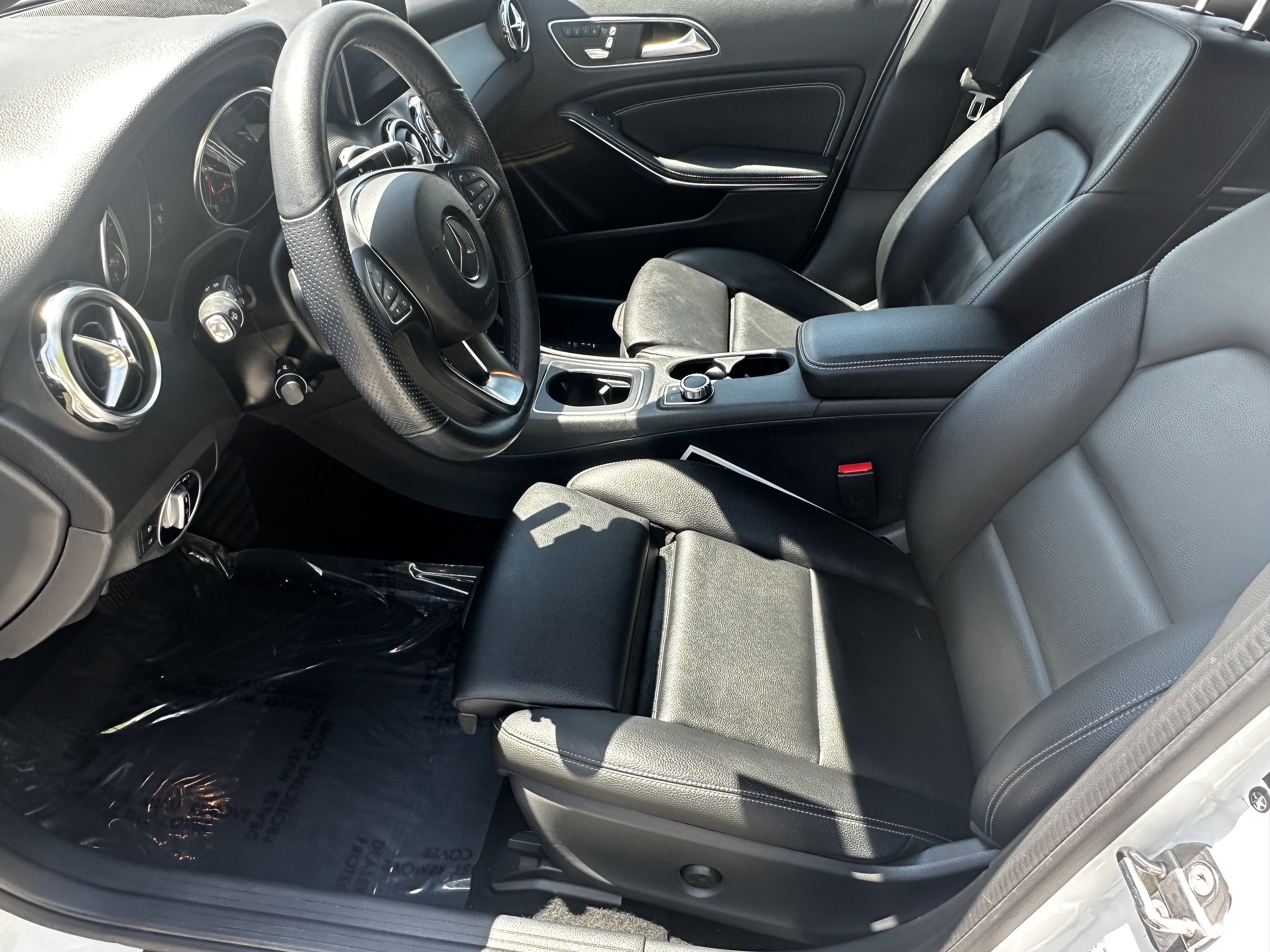 Certified Used 2020 Polar White Mercedes-Benz GLA 250 image 10