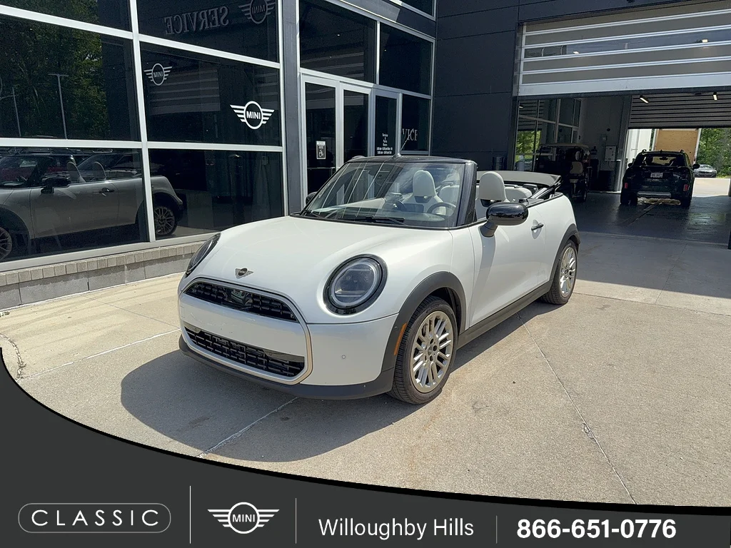 2025 MINI Convertible Cooper Signature's photo