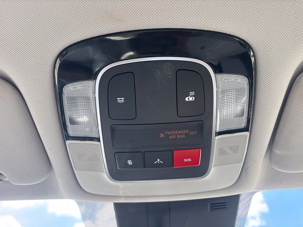 Used 2023 Blue Hyundai SEL image 28