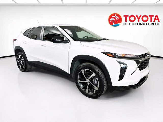 2025 Chevrolet Trax media 1