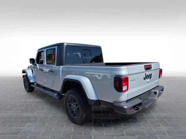 Used 2024 Silver Jeep Sport S image 7