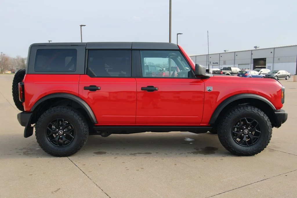 Used 2023 Red Ford Big Bend image 4