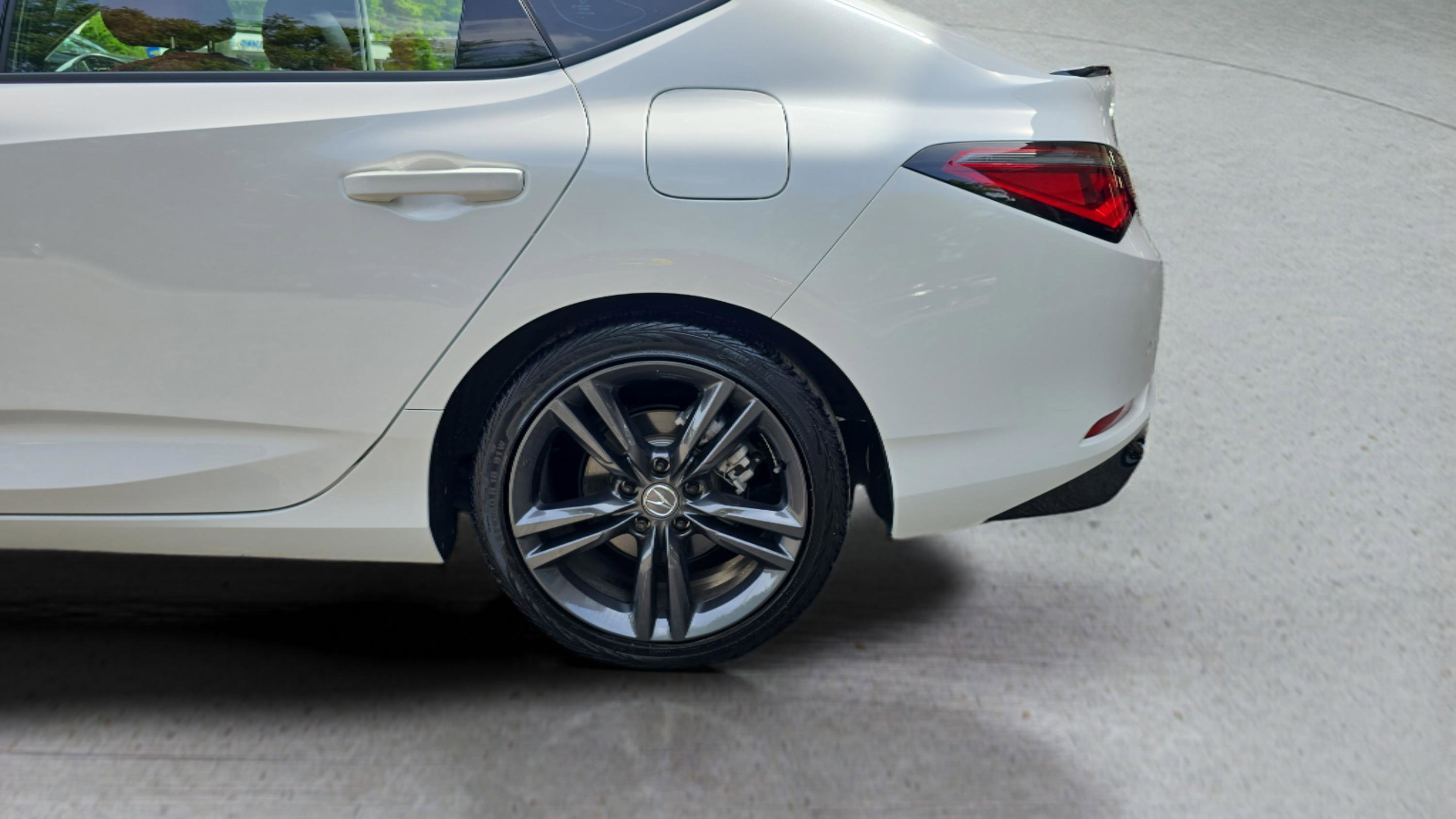 Certified Used 2025 Platinum White Pearl Acura w/A-Spec Technology Package image 10