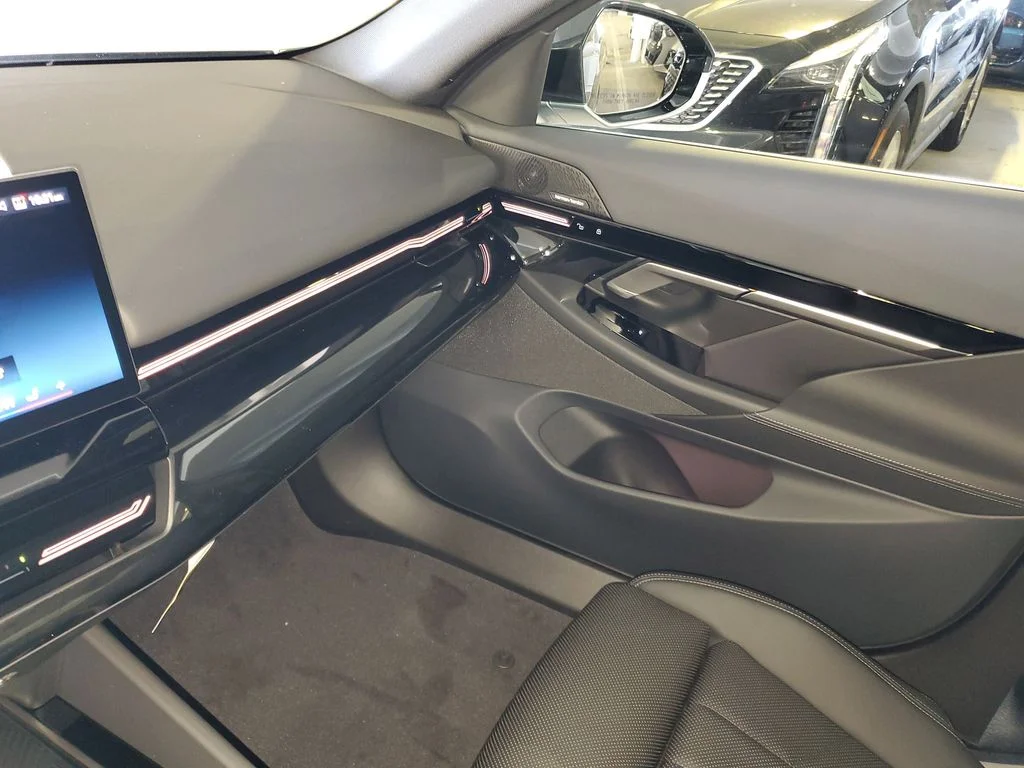 Used 2026 Gray BMW 530i image 20