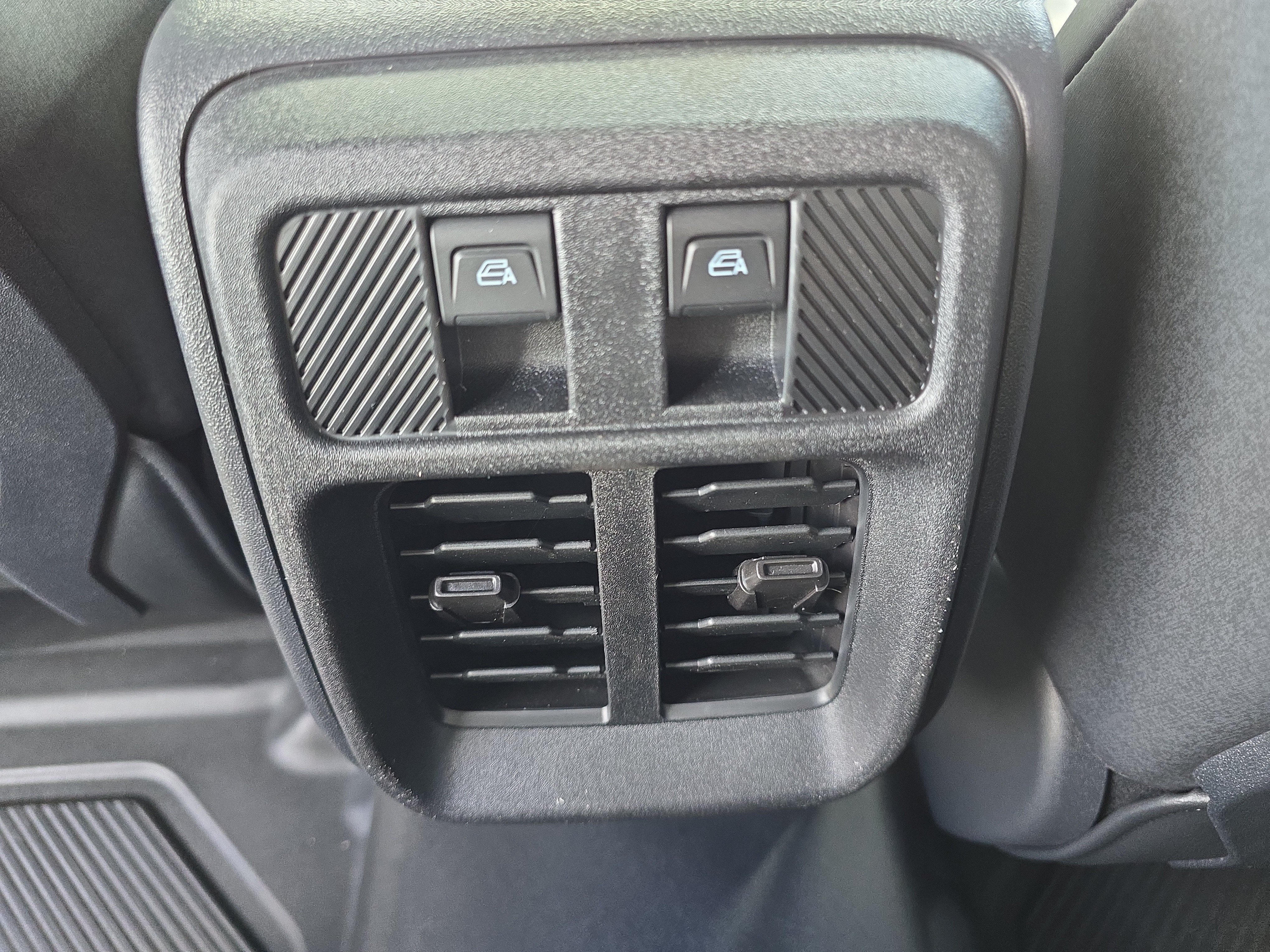 New 2026 Velocity Blue Metallic Ford Badlands® image 28
