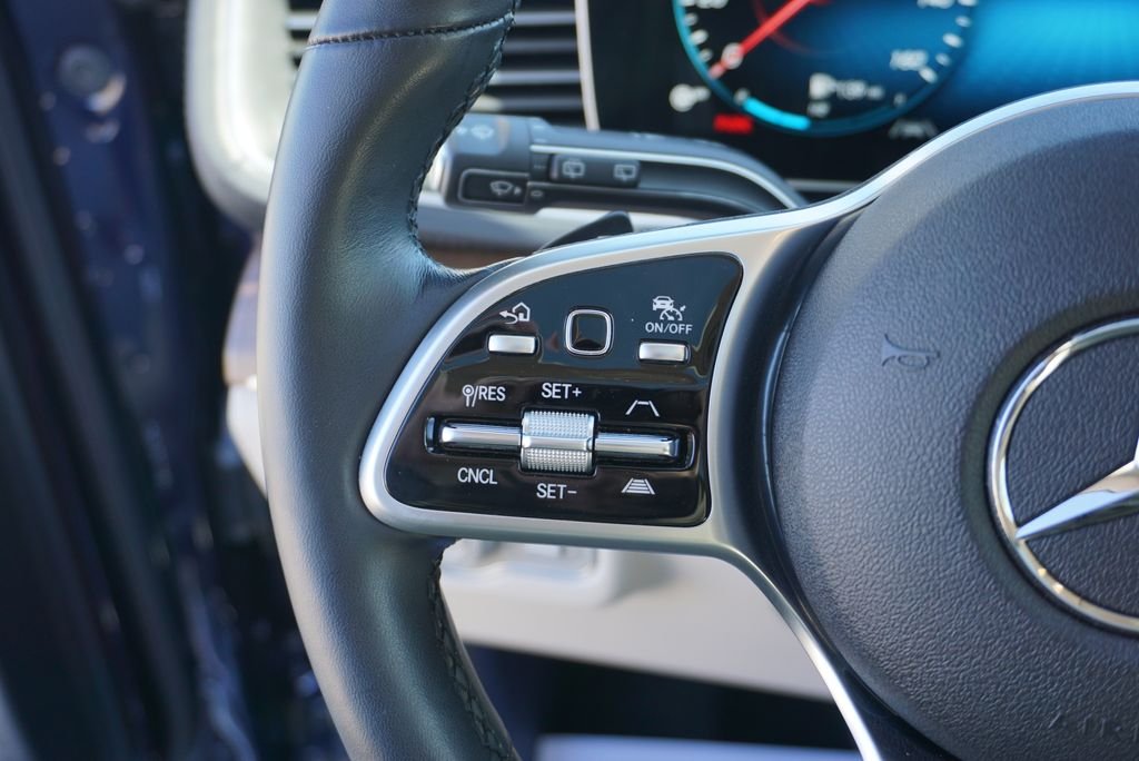 Certified Used 2022  Mercedes-Benz GLS 450 image 20
