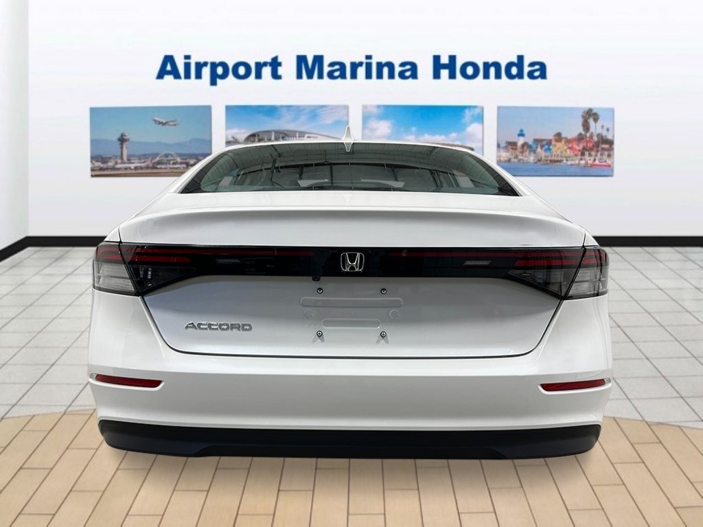 New 2026 Platinum White Pearl Honda LX image 4