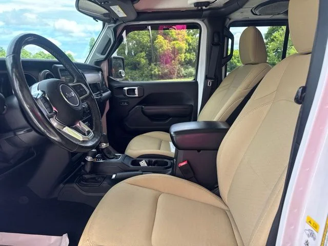 Used 2020 White Jeep Sport image 15