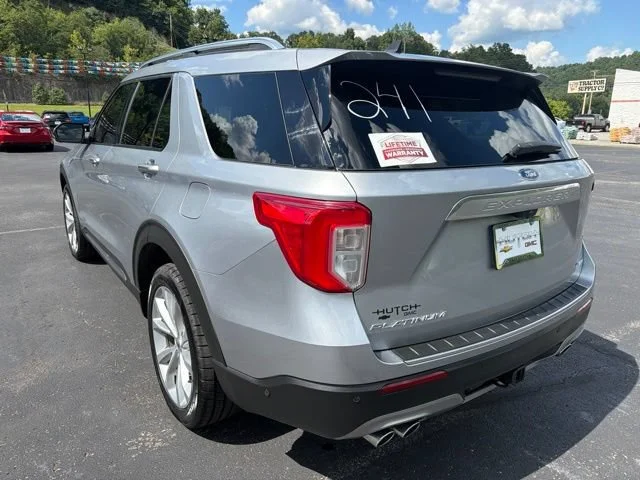 Used 2022 Silver Ford Platinum image 5