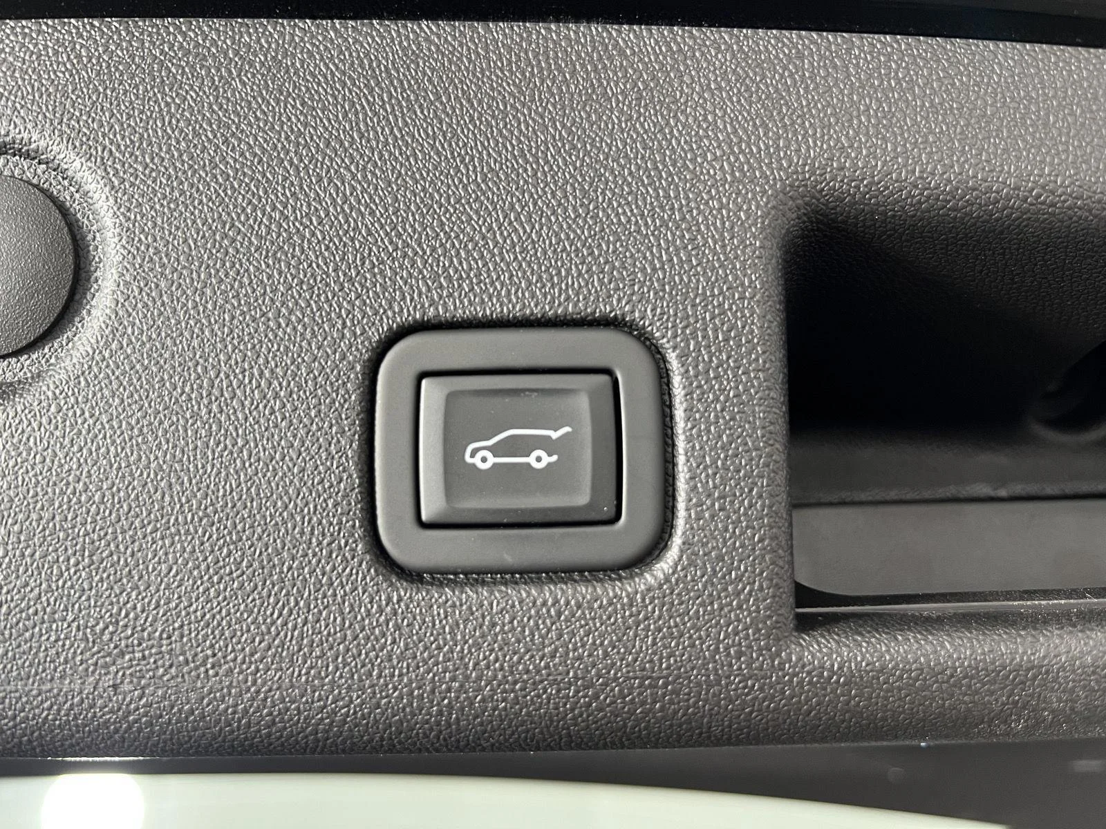 Used 2024 Mosaic Black Metallic Chevrolet LT image 20