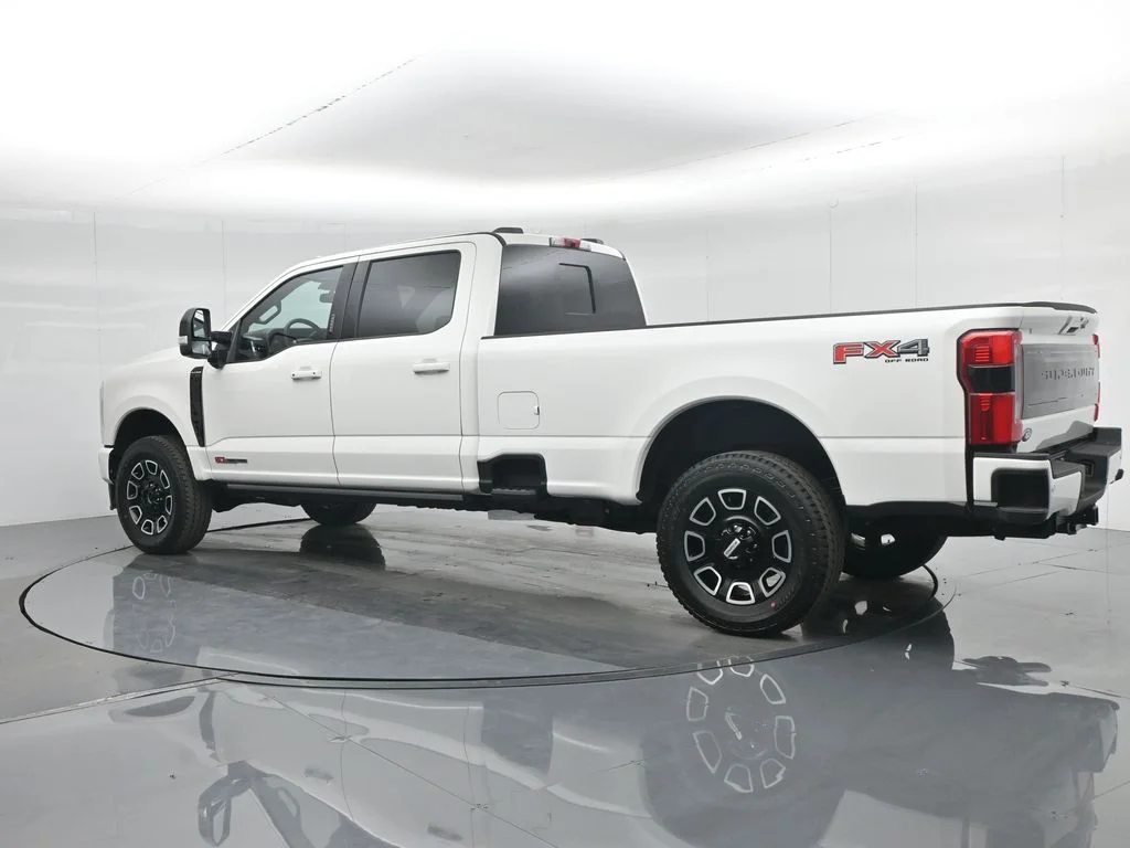 New 2026 Star White Metallic Tri-Coat Ford Platinum image 6