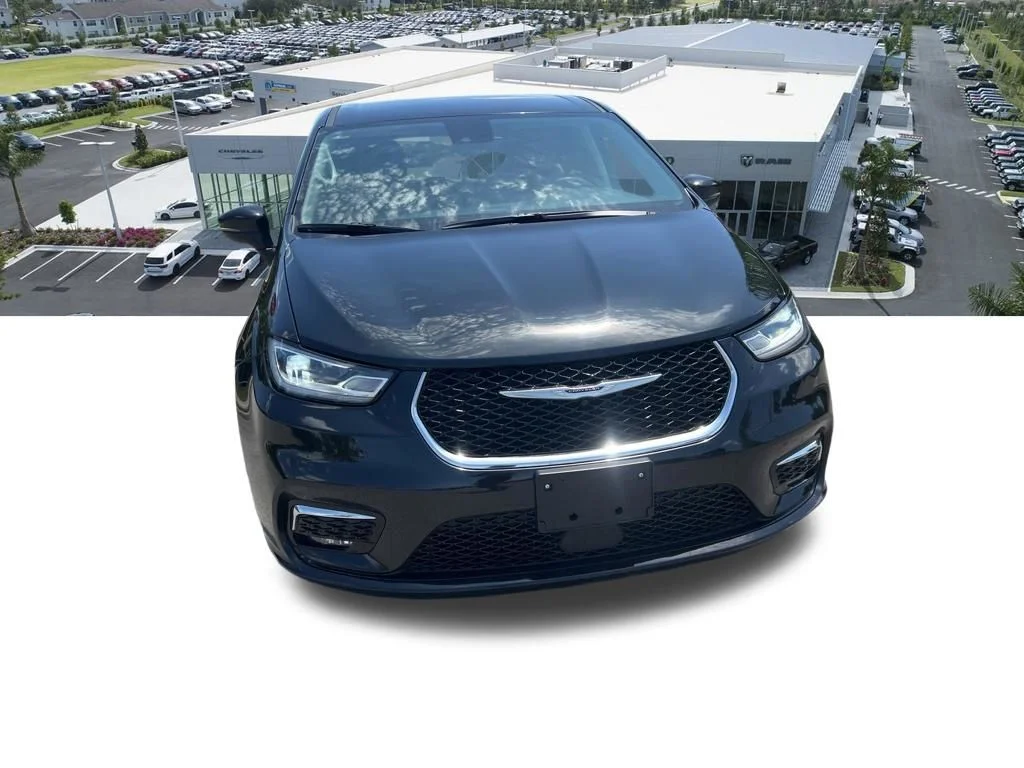 Certified Used 2023 Black Chrysler Touring L image 5