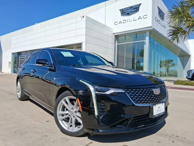 2023 Cadillac CT4 Luxury's photo