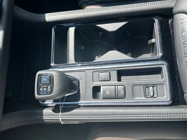 Used 2025 Gray Nissan Platinum image 16