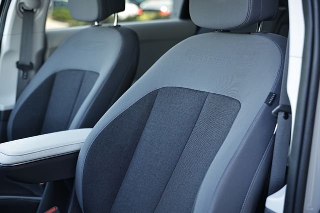 Used 2023 Cyber Gray Hyundai SE image 19