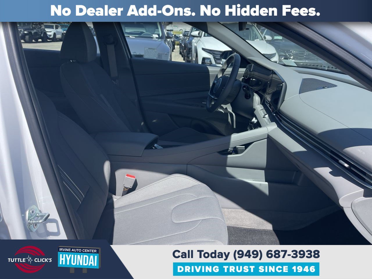 Used 2025 Serenity White HYUNDAI SEL CONVENIENCE image 16