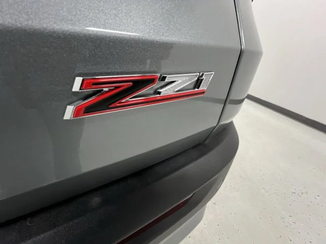 New 2027 Sterling Gray Metallic Chevrolet Z71 image 32